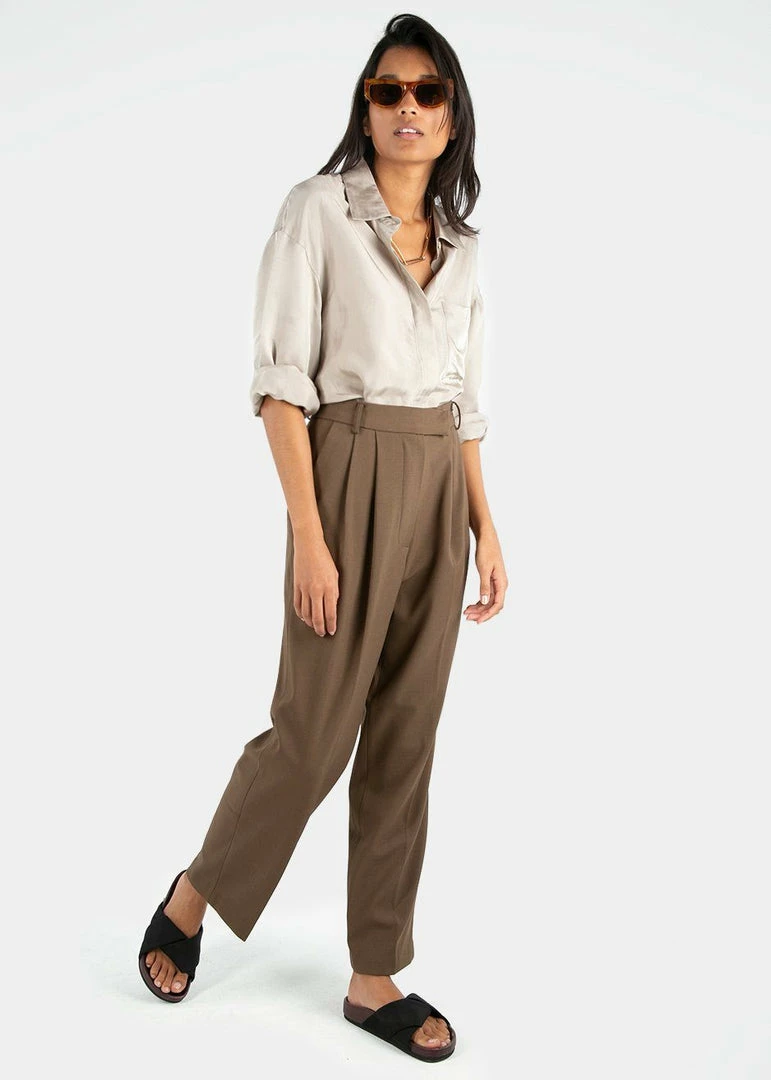 Hot Sale βοΈ The Frankie Shop Bea Pleated Suit Pants - Chocolate π₯° 2 The Frankie Shop Bea Pleated Suit Pants - Chocolate