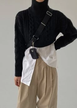 3.another Esme Cropped Sweater - Black CLOTHING