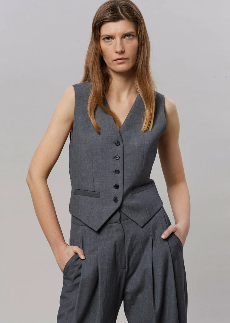 Coupon π― The Frankie Shop CLOTHING Gelso Waistcoat - Dark Grey Melange π 8 The Frankie Shop CLOTHING Gelso Waistcoat - Dark Grey Melange