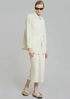 The Frankie Shop CLOTHING Gio Silky Shirt - Custard