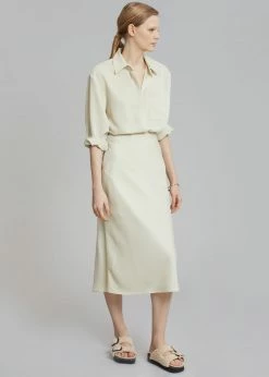 The Frankie Shop CLOTHING Gio Silky Shirt - Custard