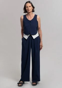 Beside You Holi Vest - Navy