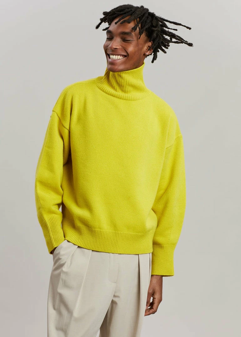 Promo β The Frankie Shop Joya Roll Neck Sweater - Citron π 4 The Frankie Shop Joya Roll Neck Sweater - Citron