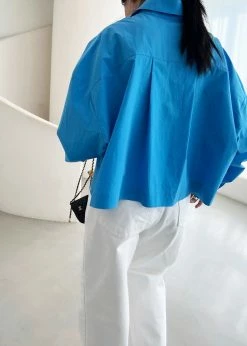 The Frankie Shop CLOTHING Lawan Cropped Shirt - Ocean