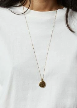 Best Sale π The Frankie Shop Lilou Simple Tee - Beige π₯ 12 The Frankie Shop Lilou Simple Tee - Beige