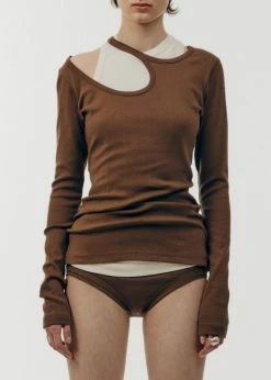 Low Classic Curve Hole T-Shirt - Brown