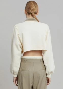 Discount 𧨠August CLOTHING Luz Cropped Sweatshirt - Cream ⨠12 August CLOTHING Luz Cropped Sweatshirt - Cream