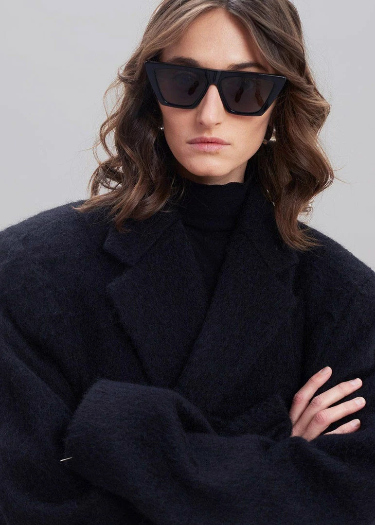 Wholesale ⭐ Paper Moon Mabel Fuzzy Oversized Blazer - Black ⭐ 2 Paper Moon Mabel Fuzzy Oversized Blazer - Black