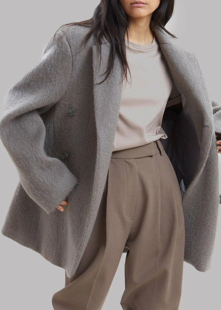 Best Sale π₯° The Frankie Shop CLOTHING Mabel Fuzzy Oversized Blazer - Mink π 7 The Frankie Shop CLOTHING Mabel Fuzzy Oversized Blazer - Mink