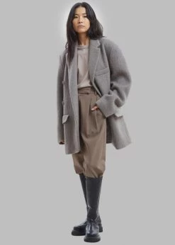 Best Sale π₯° The Frankie Shop CLOTHING Mabel Fuzzy Oversized Blazer - Mink π 15 The Frankie Shop CLOTHING Mabel Fuzzy Oversized Blazer - Mink