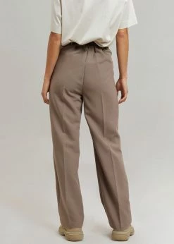 The Frankie Shop CLOTHING Payli Belted Suit Pants - Mocha