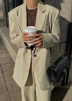 New π Ouppt CLOTHING Powana Blazer - Beige π 22 Ouppt CLOTHING Powana Blazer - Beige