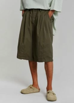 The Farmers Market Men Roman Relaxed Shorts - Olive