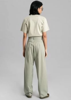 The Wave CLOTHING Ros Mock Neck Tee - Sage