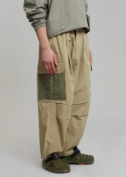 The Frankie Shop Stu Colorblock Cargo Pants - Beige Combo