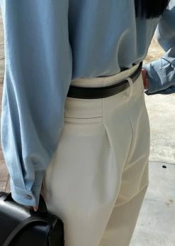 Outlet π The Frankie Shop CLOTHING Svea Tapered Trousers - Vanilla βοΈ 23 The Frankie Shop CLOTHING Svea Tapered Trousers - Vanilla