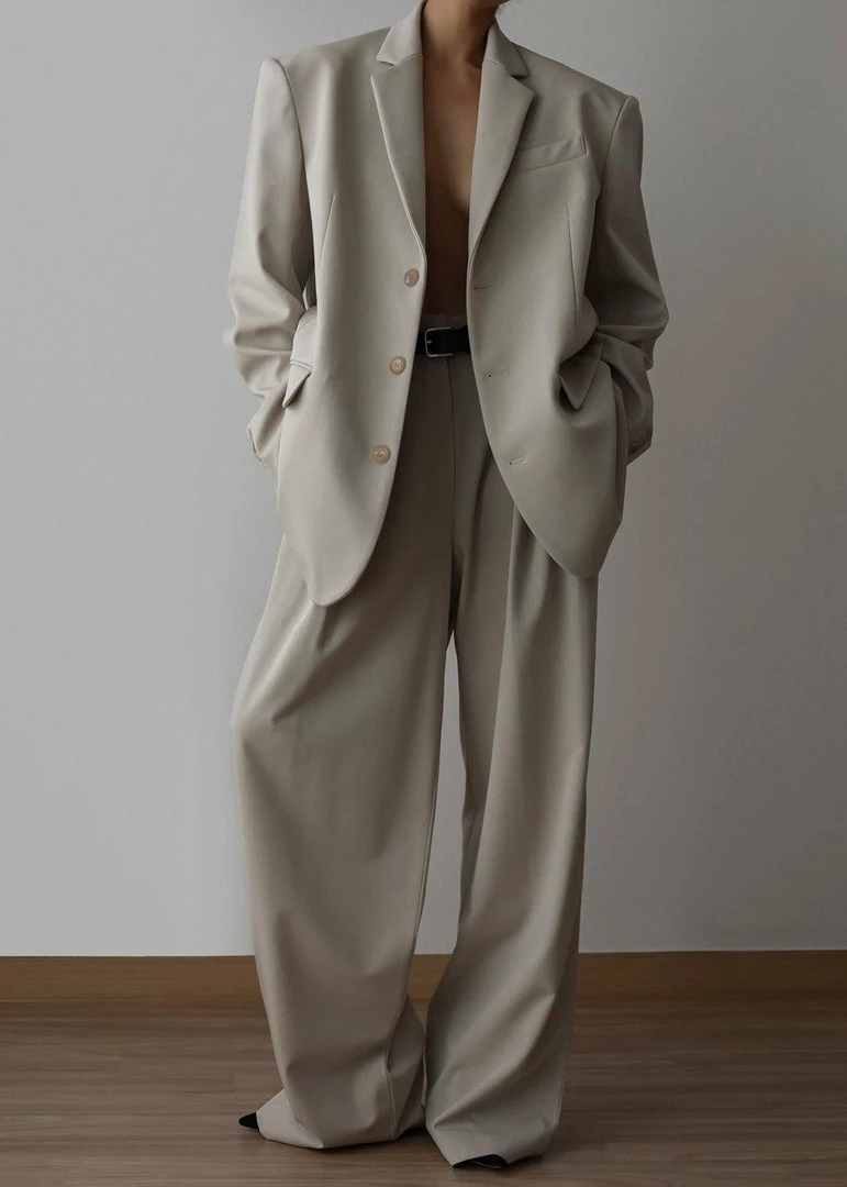 Coupon π€© The Frankie Shop Tansy Oversized Blazer - Beige CLOTHING π― 2 The Frankie Shop Tansy Oversized Blazer - Beige CLOTHING