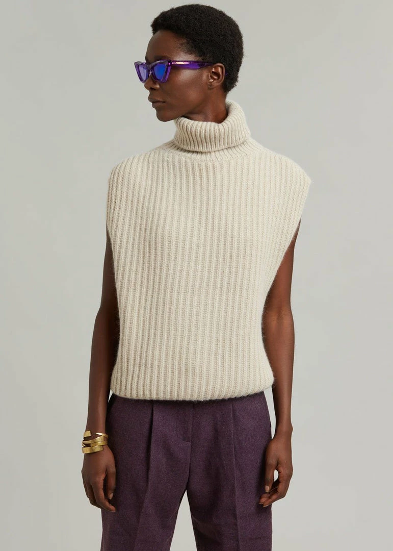 Brand new π Queen's Rabbit CLOTHING Teo Sleeveless Turtleneck - Birch π 1 Queen's Rabbit CLOTHING Teo Sleeveless Turtleneck - Birch