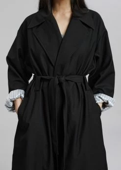 Plus Hong CLOTHING Tubi Trench Coat - Black
